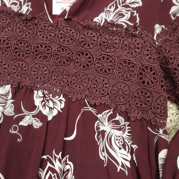 3045 Size Large Jodifl Burgundy Floral Pattern Tunic Dress. - Picture 3 of 10